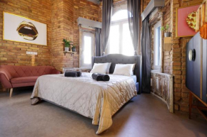 BudapeStayz - Raday Rooms
